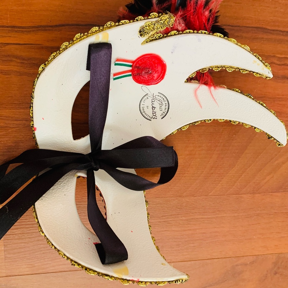 Masquerade Masks - Picture 3 of 8